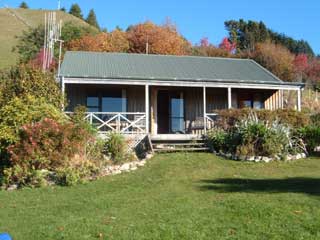 Relax at Kairuru Farmstay near Nelson New Zealand